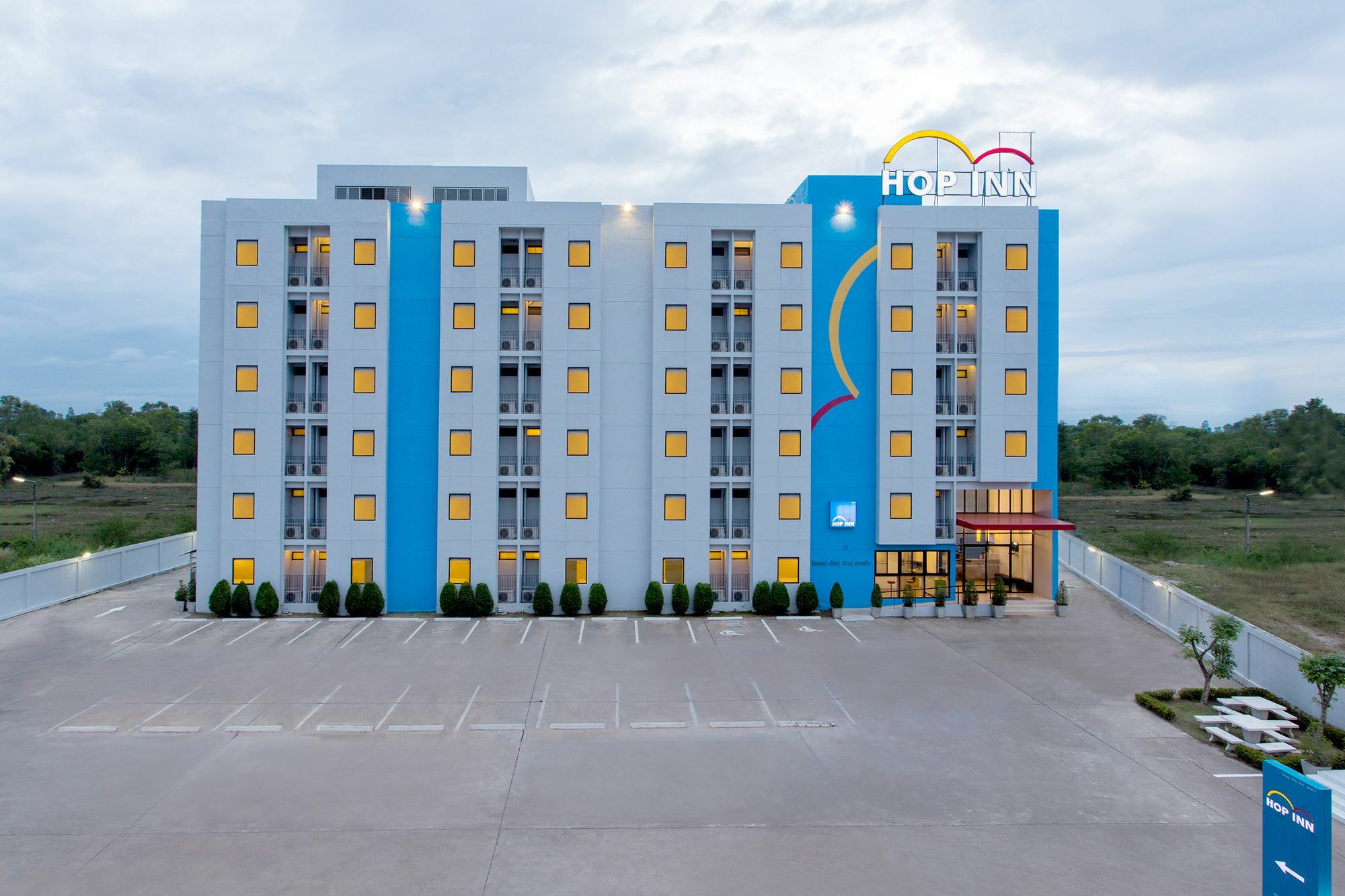 Hop Inn Chiang Rai Exterior photo